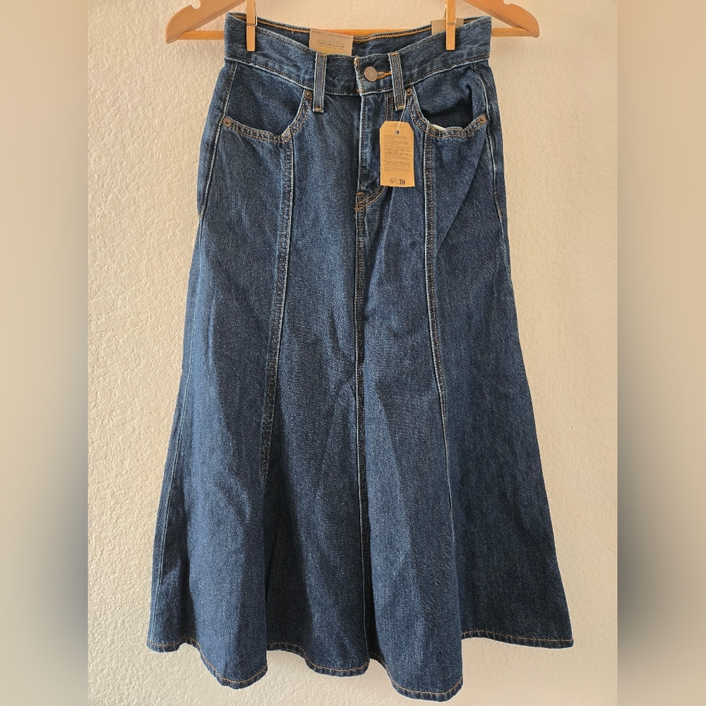 Levi's Dark Wash Denim A-Line Skirt